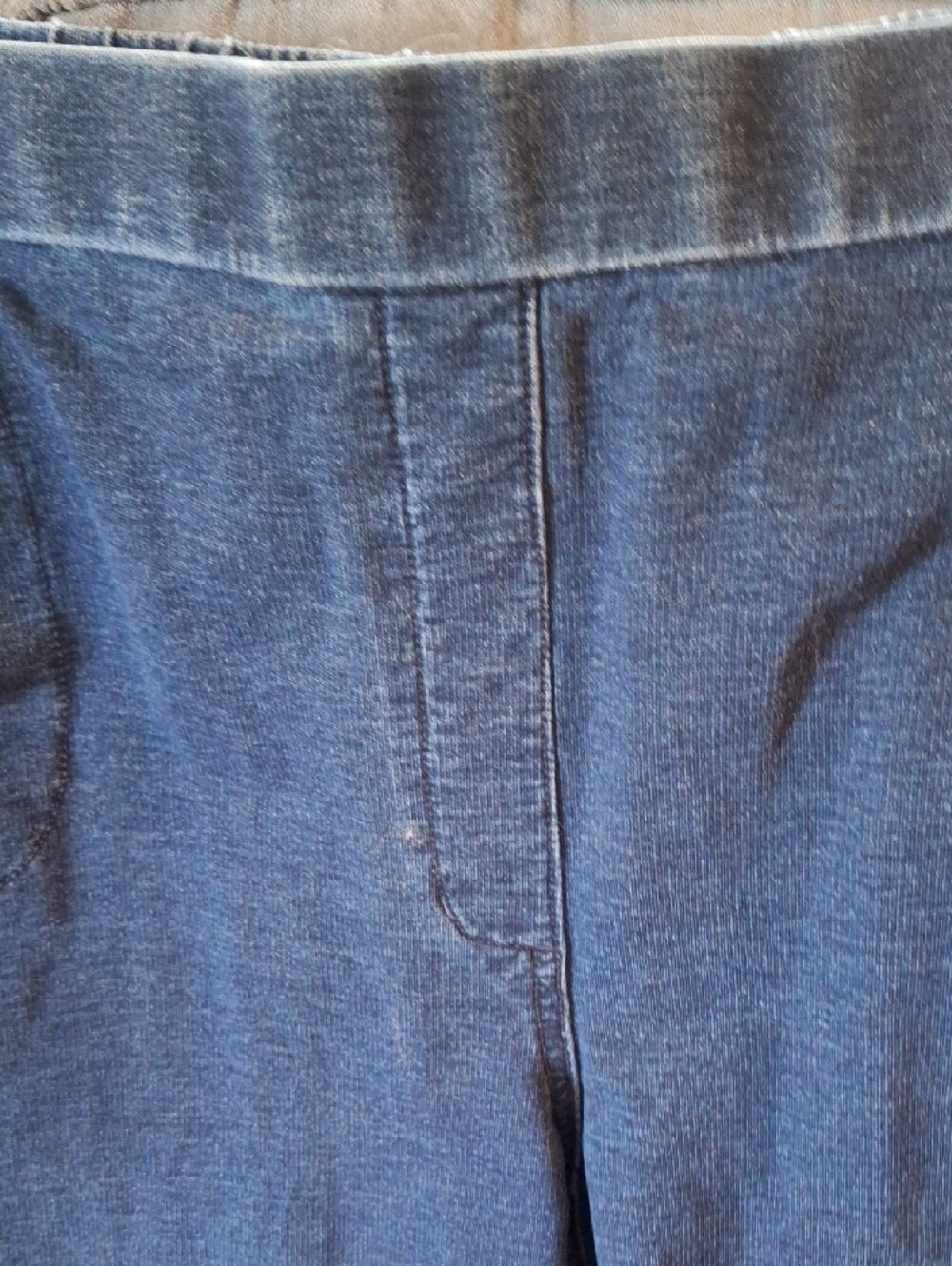 Quacker Factory Cropped Dreamme Jeans With Bling Size 2X - Picture 7 of 10